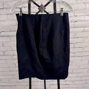 White House Black Market Instantly Slimming Black Pencil Skirt – Size 4